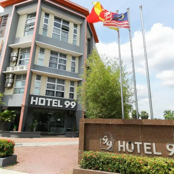 巴生99波塔尼克酒店，位于Kampong Kebun Baharu的酒店