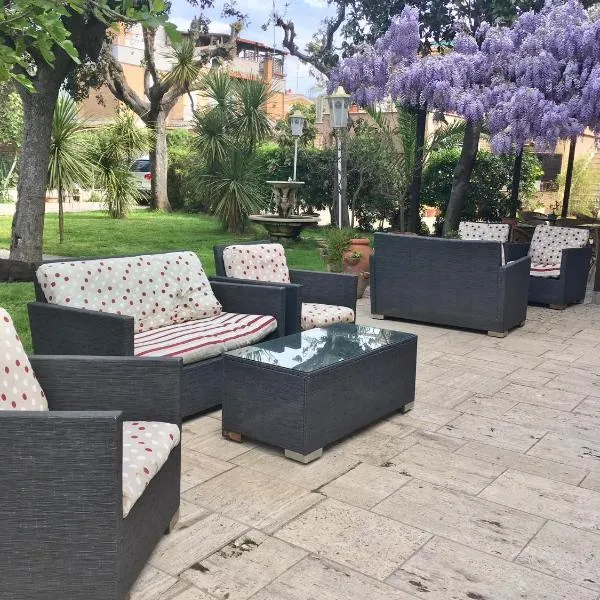 Albergo Villa Anna，位于安齐奥的酒店