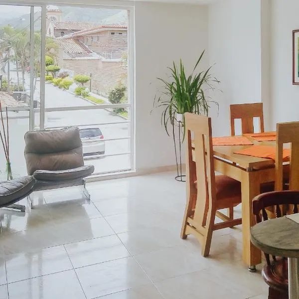 Bello Apartamento 2 alcobas，位于布加的酒店