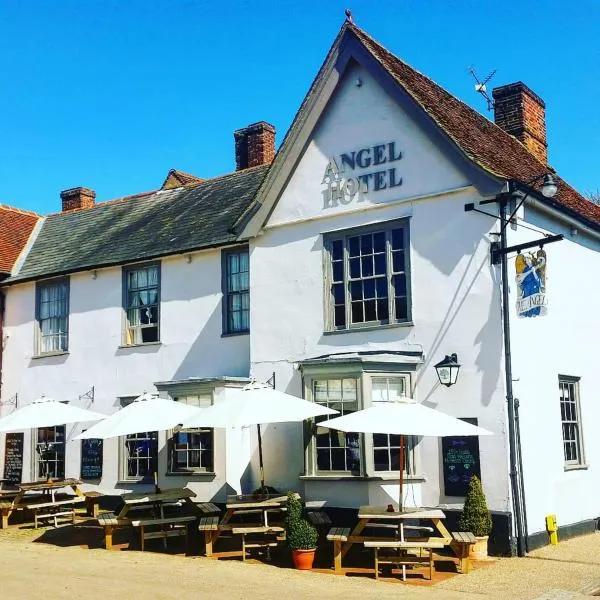 The Angel Hotel，位于Stanningfield的酒店