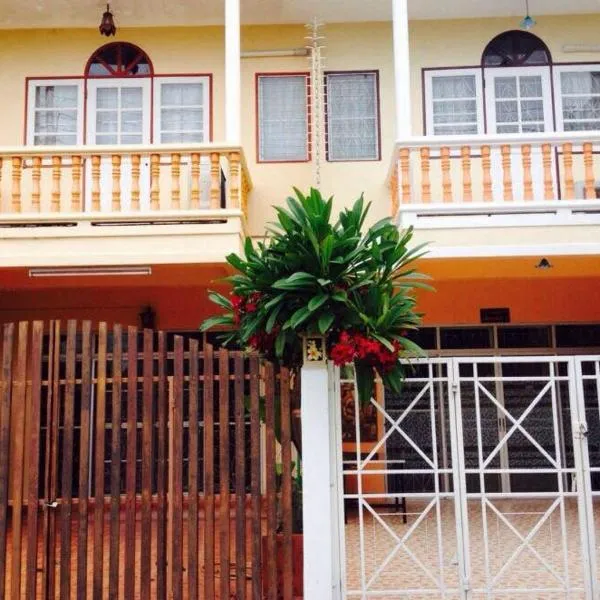 Baan Khun Nong，位于Ban Bang Thalu的酒店