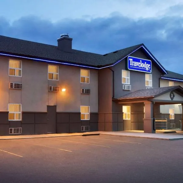Travelodge by Wyndham Kindersley，位于金德斯利的酒店