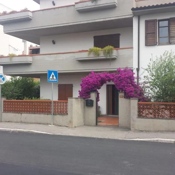 Villa Lory Albinia，位于阿尔比尼娅的酒店