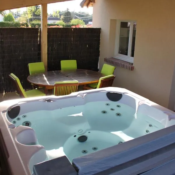 ENTRE LOIRE ET CHER "Le Sologn'Eau" Gîte & SPA Privatif，位于Tour-en-Sologne的酒店