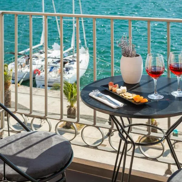 Argostoli Marina Suites，位于卡拉瓦杜斯的酒店