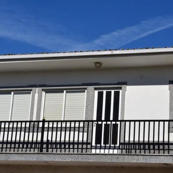 Apartamentos casa enrique，位于Lires的酒店