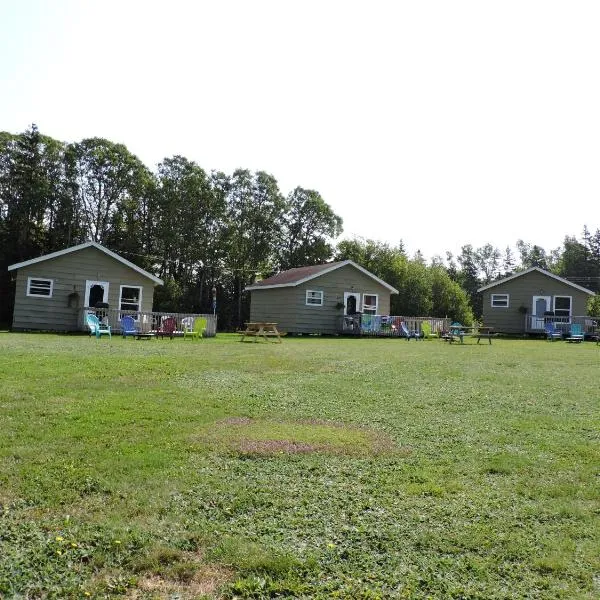 Centennial Cottages，位于夏洛特顿的酒店