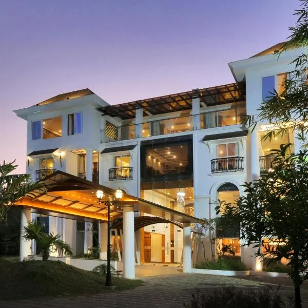 All Season’s D’Fort Ayurvedic Resort，位于Nīndakara的酒店