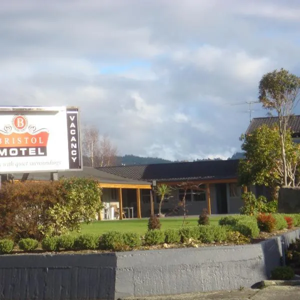 布里斯托尔汽车旅馆，位于Wairarapa的酒店