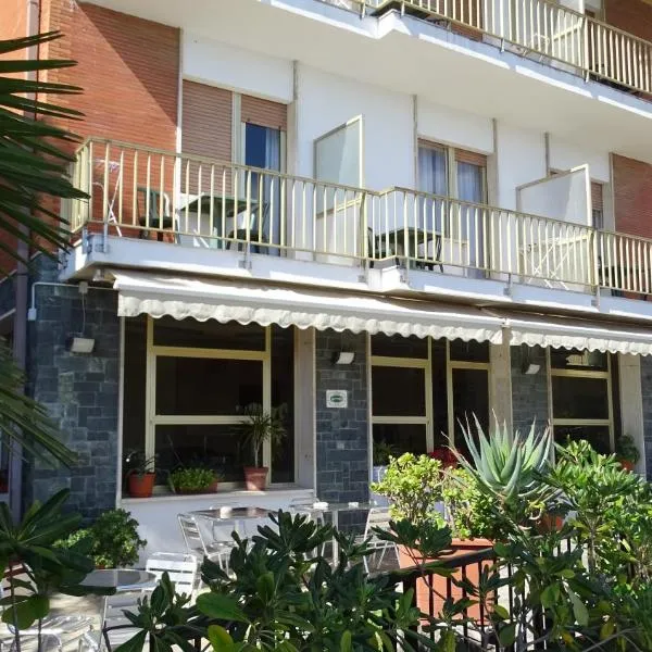 Hotel Ambassador，位于莱圭利亚的酒店