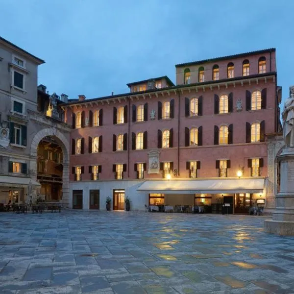 Lords of Verona Luxury Apartments，位于格雷扎纳的酒店