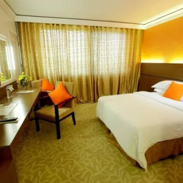 皇家曼达亚酒店，位于达沃市的酒店