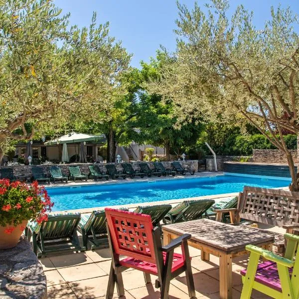 Logis Hôtel Restaurant L'Escarbille，位于圣马丁阿尔代什的酒店