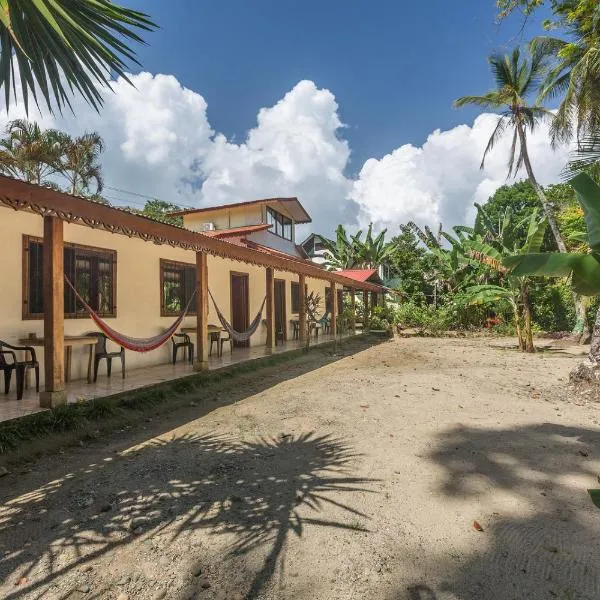 Yucca Beachfront Hotel，位于别霍港的酒店