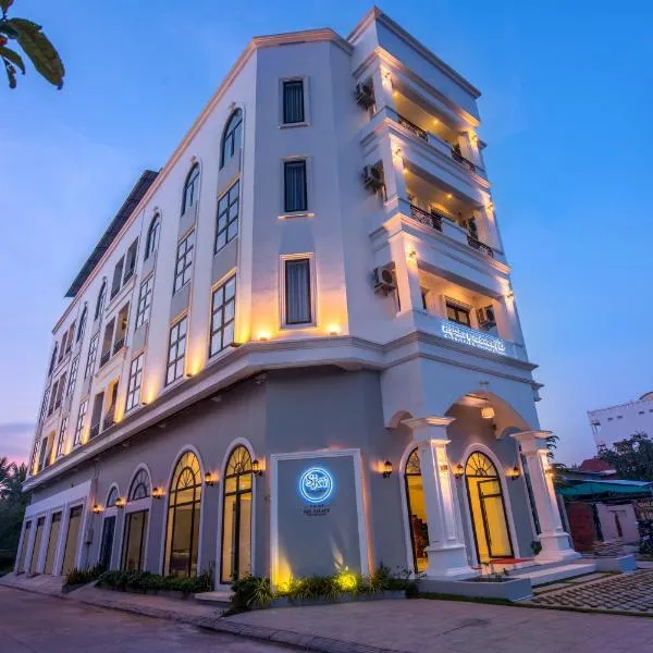 Sky Palace Boutique Hotel，位于Phumĭ Ândong Pring的酒店