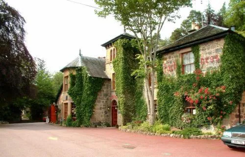 尼斯湖住宿酒店，位于Cannich的酒店