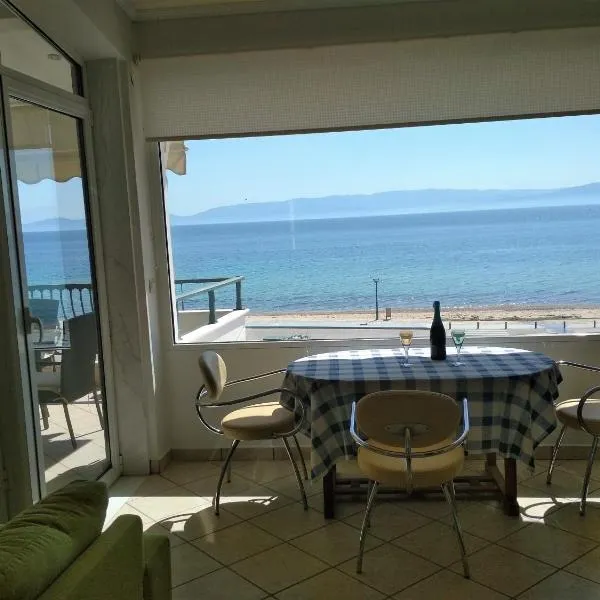 Luxury Sea View，位于Iraklítsa的酒店