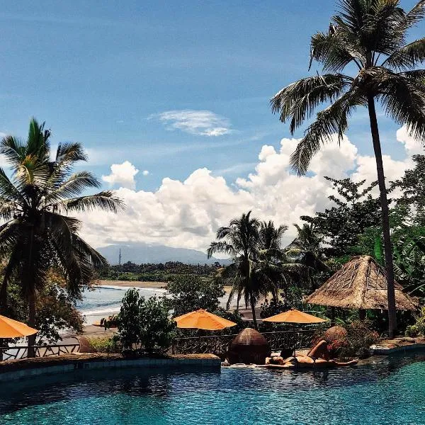普里达桔马海滩生态度假酒店，位于普卢坎的酒店