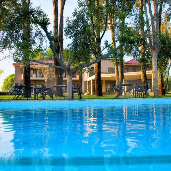 Corali Resort，位于阿格里尼翁的酒店