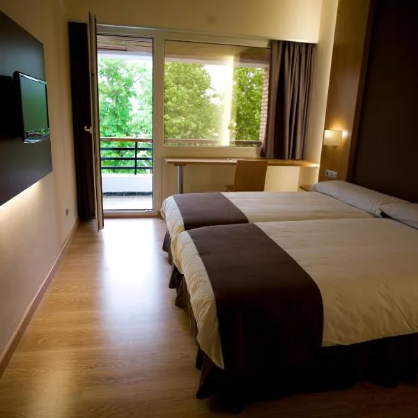 亚托乐纳酒店，位于Villalba de Rioja的酒店