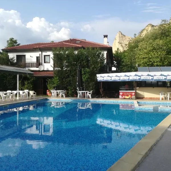 埃利希腊酒店，位于Yanovo的酒店