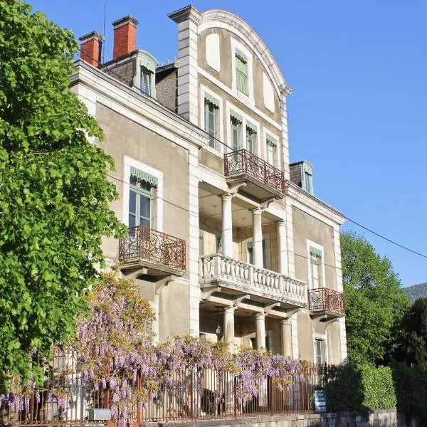 Chateau de La Lanette，位于Esténos的酒店
