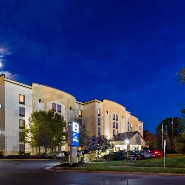 Best Western Louisville East Inn & Suites，位于Forest Hills的酒店