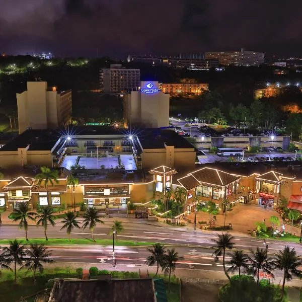 Guam Plaza Resort，位于与那的酒店
