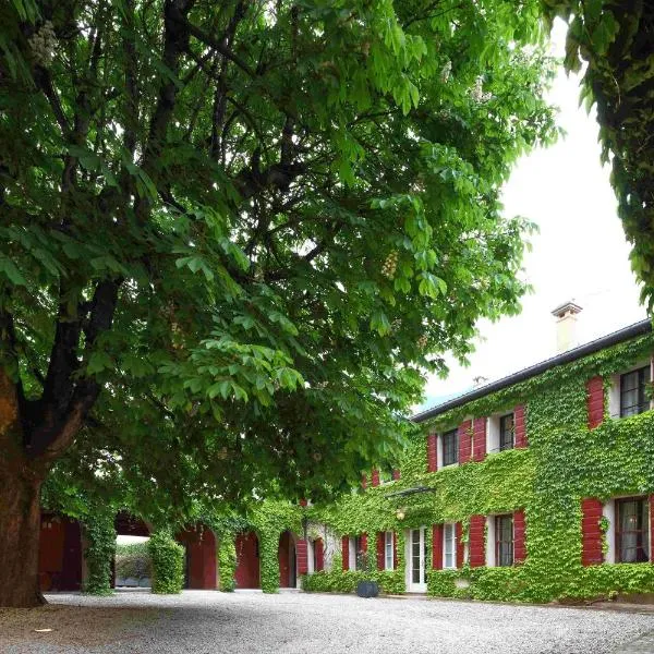 I giardini segreti di Villa Marcello Marinelli，位于奇松迪瓦尔马里诺的酒店