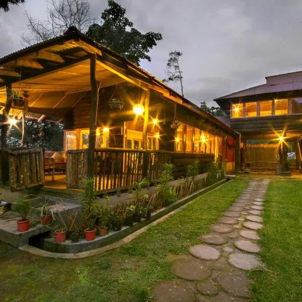 Munlom Nature Resort，位于Nanga的酒店