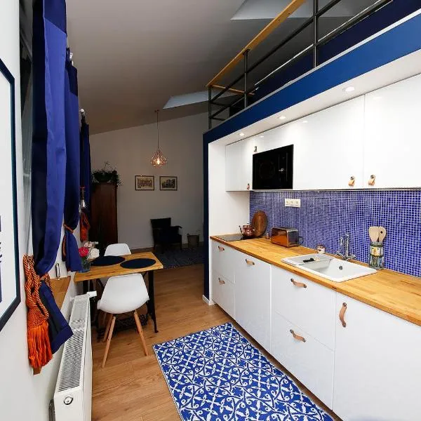 Mini Flathotels，位于Szemely的酒店