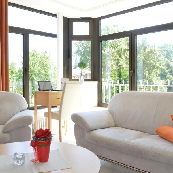 Haus Roseneck mit gratis Zugang zur Jod-Sole-Therme，位于巴德贝芬森的酒店