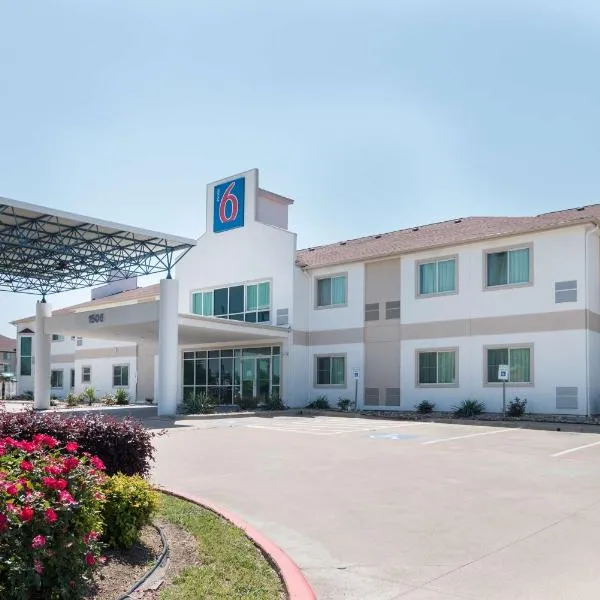 Motel 6-Hillsboro, TX，位于希尔斯伯勒的酒店