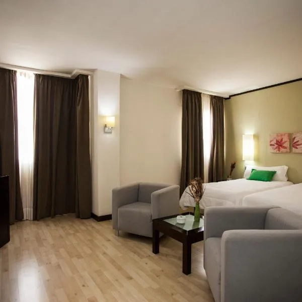 Hotel Puerta de Ocaña，位于Villarrubia de Santiago的酒店