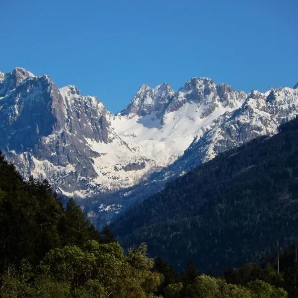 Ferienwohnung Prast，位于Ainet的酒店