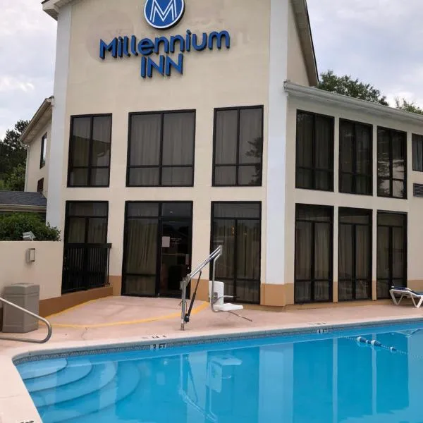 Millennium Inn，位于Ellisville的酒店