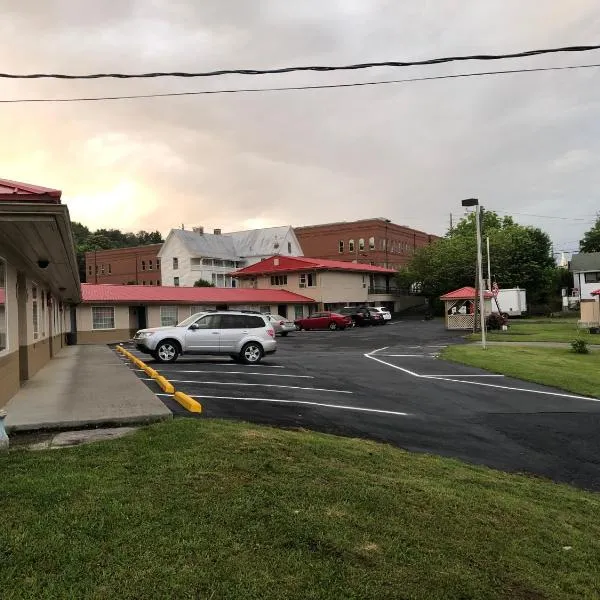 Ellijay Inn - Downtown Ellijay，位于埃利杰的酒店