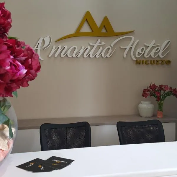 A'MANTIA HOTEL，位于Scola的酒店