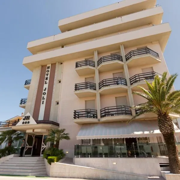Hotel Joli，位于阿尔巴·阿德里亚蒂卡的酒店