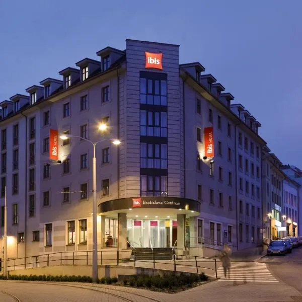 布拉迪斯拉发市中心宜必思酒店，位于布拉迪斯拉发的酒店