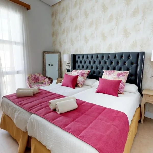 Hostal Boutique La Española，位于罗塔的酒店