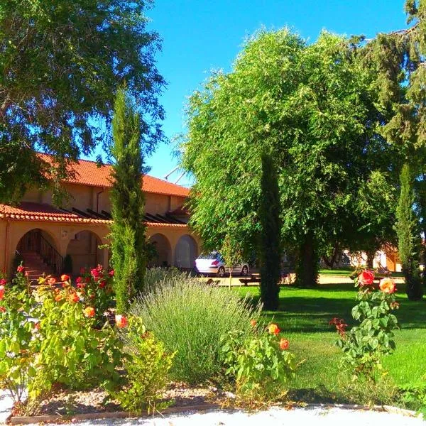 La Aldea Colorada Casa Rural，位于La Santa Espina的酒店