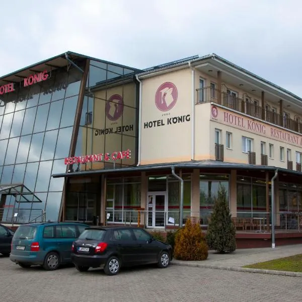 柯尼酒店，位于Eszteregnye的酒店
