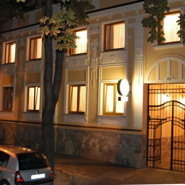 莱提蒂亚住宿加早餐旅馆，位于Kaposfő的酒店