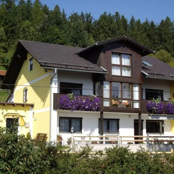 Ferienwohnung Dorfblick (Herzog)，位于林德伯格的酒店