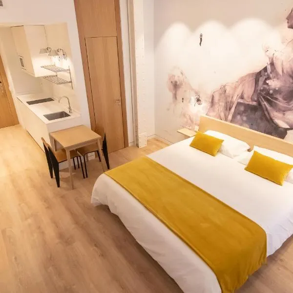Plaza Mayor Suites & Apartments，位于马德里的酒店