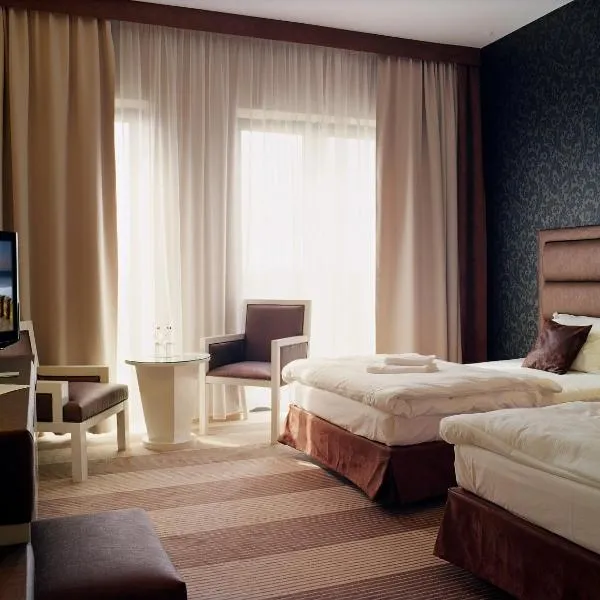 阿哈尔酒店，位于Kochanowice的酒店