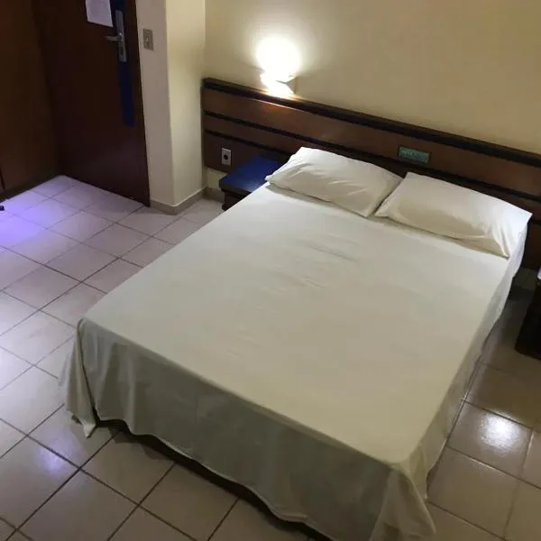 Oft Plaza Oeste Hotel,位于戈亚尼亚的酒店