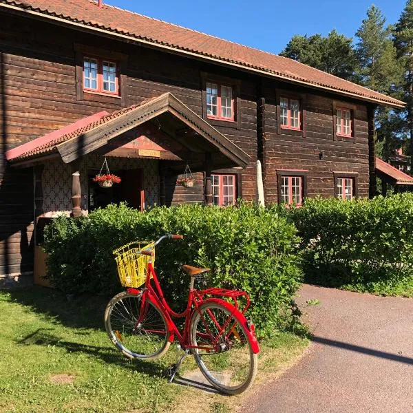 Rättviksgårdens Vandrarhem，位于Nedre Gärdsjö的酒店