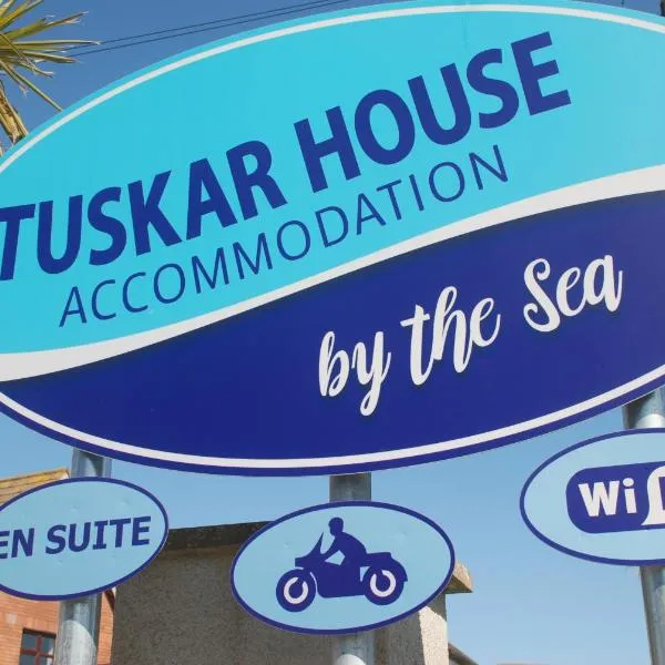 Tuskar House by the Sea，位于Our Lady's Island的酒店